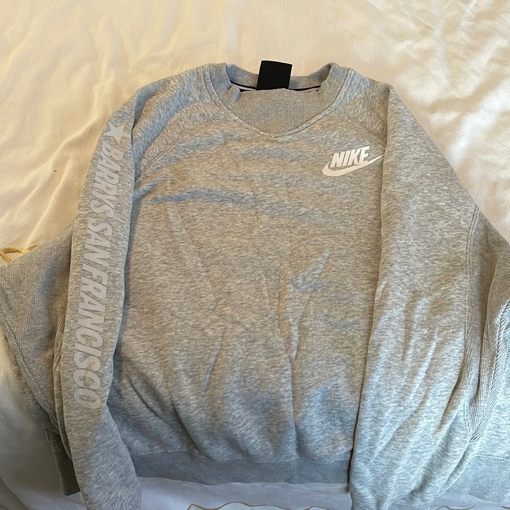 Nike x Barry’s bootcamp sweatshirt, lightly worn